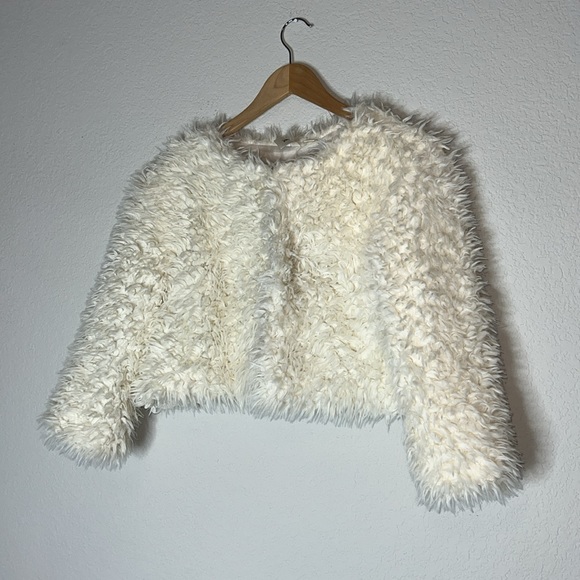 Tacera Jackets & Blazers - Tacera Faux Fur/Sherpa Cropped Jacket